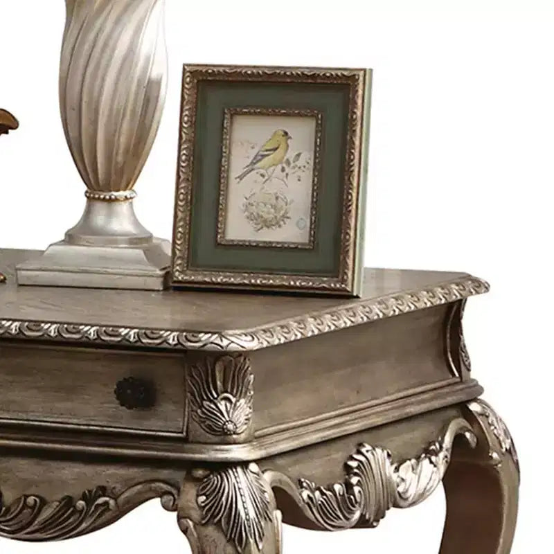Tavolino d'appoggio vintage con finitura in rovere
