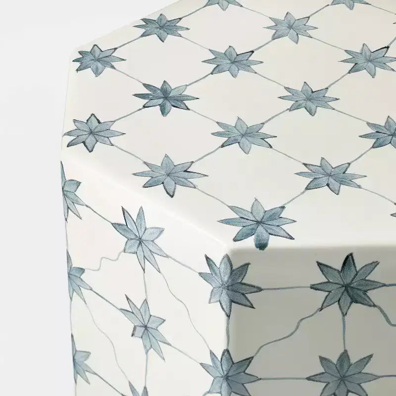 Tavolino in ceramica naturale bianco sporco